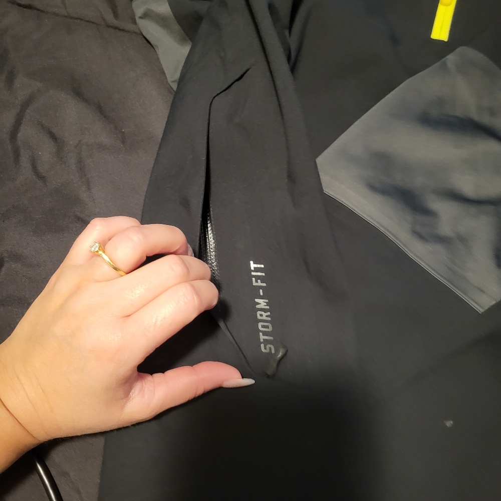 Nike golf storm-fit jacket - Picture 7 of 12